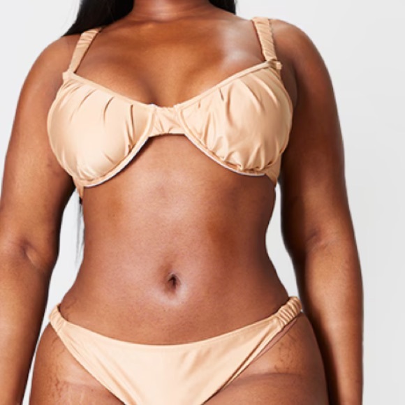 Beige bikini top w/ wire - Picture 3 of 4